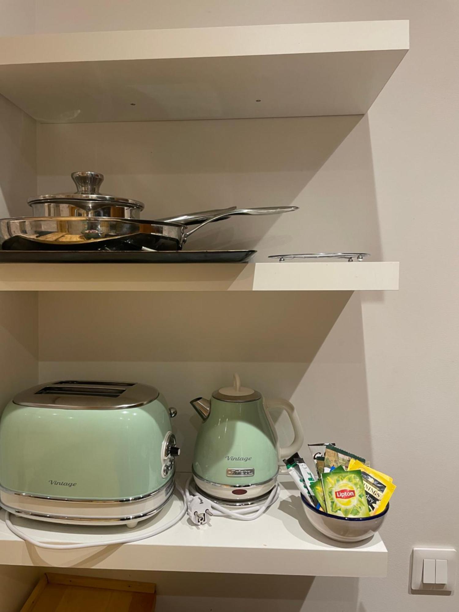 Superbe Montmartre, Rue Des Abbesses Apartment *